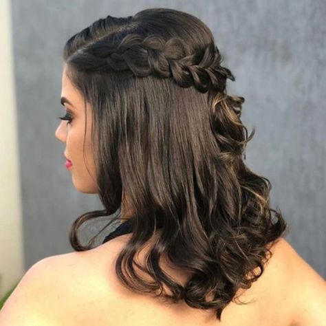 Beauty Tips Hair, Easy Hairstyles For Thick Hair, Tips Hair, Gorgeous Hairstyles, Bridal Hair Buns, Fashion Hairstyles, Quince Hairstyles, Beauty Tips For Hair, Styling Hair