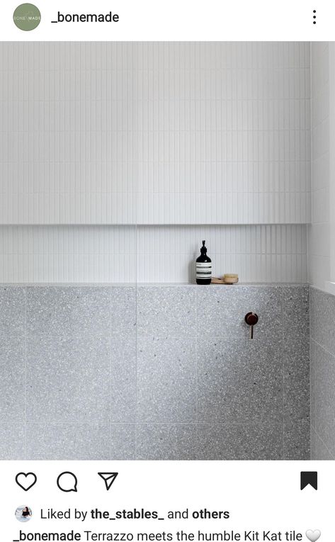 Grey terrazzo with white kit kat tiles Light Grey Terrazzo Bathroom, Terrazo Bathroom Floor, Terrazo Tiles Bathroom, White Kit Kat Tiles, Bathroom Grey And White, Grey Terrazzo Bathroom, Terrazzo Tiles Bathroom, Terrazo Tile, City Bathroom