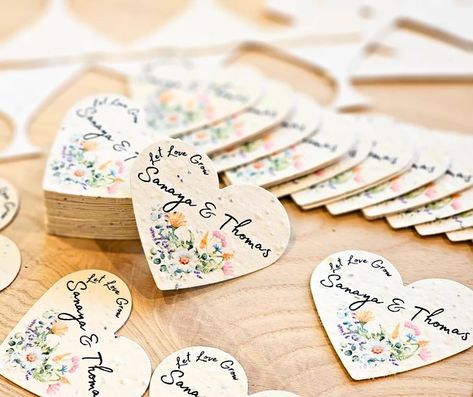 Wildflower Seed Paper Heart Custom Seed Paper Wedding Favor - Etsy Canada Wildflower Wedding Favors, Seed Paper Wedding Favors, Wedding Seed Packet Favors, Wildflower Seed Favors, Wildflower Favors, Vintage Seed Packet, Boho Wedding Favours, Seeds Gifts, Seed Packets Favors