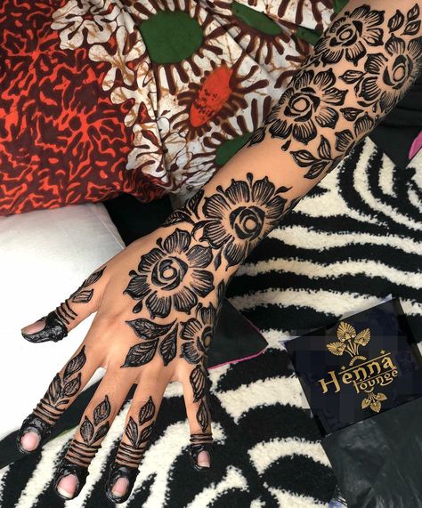 Sudanese Bridal Henna, Henna Designs On Dark Skin, Henna Designs Sudanese, Jagua Henna Designs, Henna Dark Skin, Thick Henna Designs, Henna Designs Black, Big Henna Designs, Sudanese Henna Designs