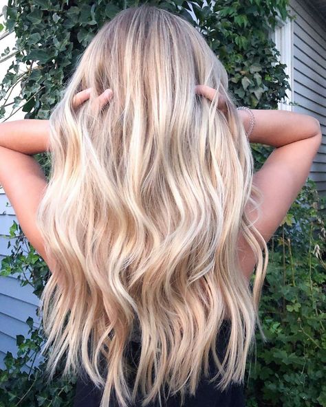 Bright & brilliant blonde!☀️💫 Step up your hair colour in #ZALAbeachyblonde 🏖 a stunning multidimensional shade with natural warm and… Bright Blonde With Dimension, Warm Blonde With Shadow Roots, Beach Blonde Balayage, Beachy Blonde, Bright Blonde Hair, Fall Hair Trends, Honey Blonde Hair, Blonde Hair Inspiration, Bright Blonde