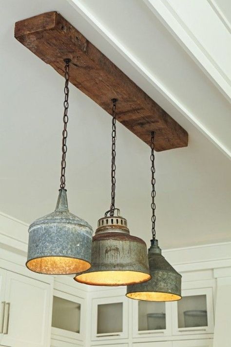 Vintage Living-Repurposed Lighting Ideas Meja Industrial, Diy Lampe, Deco Luminaire, Hemma Diy, Decor Ikea, Rustic Lighting, Farmhouse Lighting, Rustic Industrial, Design Case