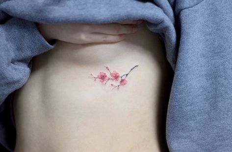 Simbols Tattoo, Tato Geometris, Small Pretty Tattoos, Red Ink Tattoos, Cute Little Tattoos, Classy Tattoos, Discreet Tattoos, Subtle Tattoos, Elegant Tattoos