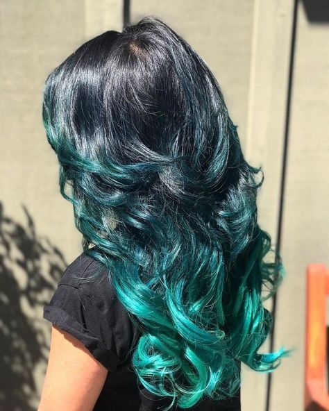 Teal Halo Hair, Auburn And Teal Hair, Silver And Teal Hair, Unique Ombre Hair Color Ideas, Dark Teal Hair Ombre, Teal Hair Color Turquoise, Blue And Green Hair Ombre, Torquise Hair, Turquoise Hair Highlights