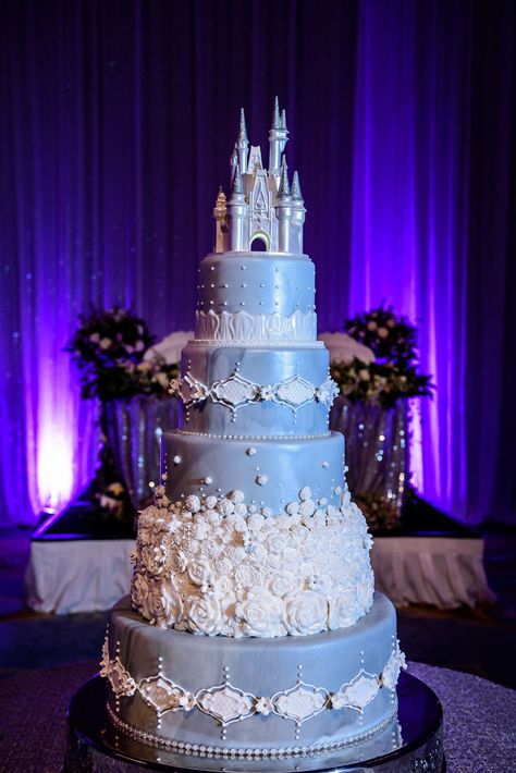 Cinderella Quince Dessert Table, Cinderella Sweet 15 Cake, Cinderella Quince Theme Ideas, Blue Butterfly Quinceanera Theme Cake, Quincenera Dresses Blue And White, Quinceanera Cinderella Theme Nails, Cinderella Quinceanera Cake Ideas, Cinderella 15 Cake, Quince Cakes Blue And Silver