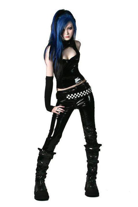 Goth Girls Goth Girl Aesthetic, Chica Punk, Punk Girls, Rave Style, Goth Look, Black Clothes, Gothic Clothes, Goth Beauty