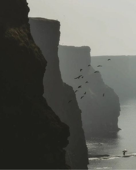 Dark Ireland Aesthetic, Ireland Dark Aesthetic, Irish Cliffs, Irish Coastline, Traveler Aesthetic, Ireland Aesthetic, Best Of Ireland, Dark Beach, Ireland Tours