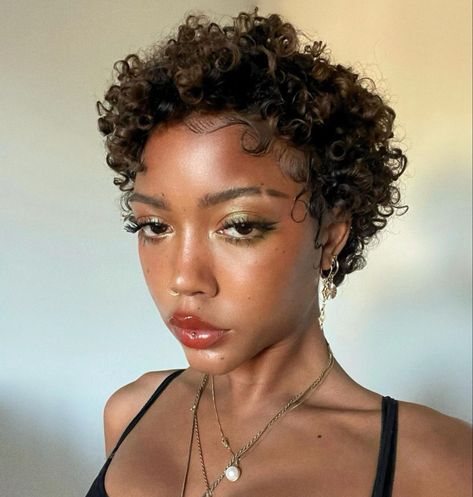 3b Pixie Curly Hair, Curly Pixie Haircut Black Women, 3c Pixie Cut, Latina With Short Hair, Curly Buzz Cut Women, Super Short Curly Hairstyles, Curly Pixie Cuts Black Women, Super Short Curly Hair, Really Short Curly Hair