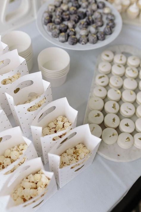 White Party Ideas Summer, All White Food Display, All White Party With Pop Of Color, All White 1st Birthday Party, 21st White Party, 30th Birthday White Party, All White 30th Birthday Party Ideas, Simple White Party Decor, White Food For Party