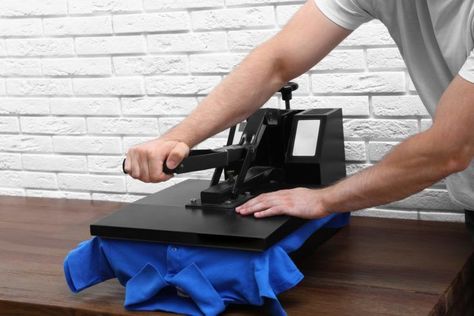 Heat Press Machine Tutorials, Heat Press Projects, Cricut Iron On Vinyl, T Shirt Press, Heat Transfer Paper, Melted Plastic, Best Iron, Plastic Coating, Heat Press Vinyl