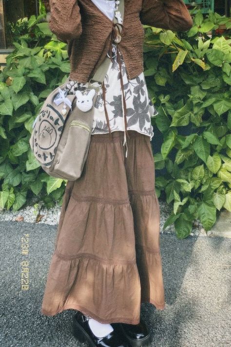 Japanese Style Clothes Women, Yotsuba Core Outfits, Lampcore Outfit, Morikei Aesthetic, Lamp Outfit, Modest Earthy Outfits, Jeans Under Dress, Hijabi Cottagecore, Mori Style Outfits