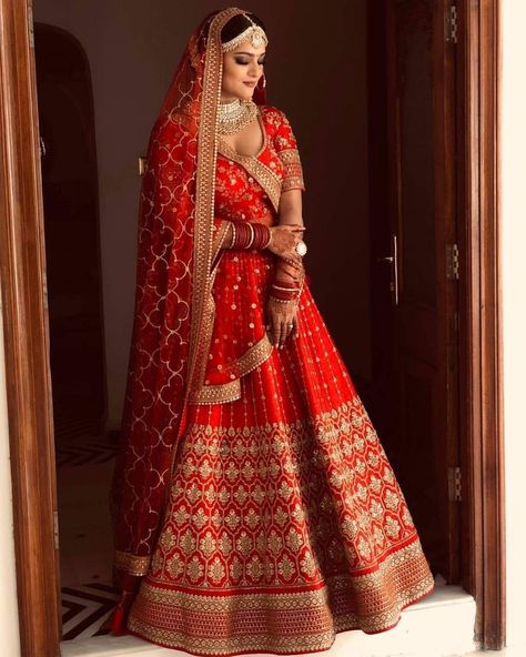 Latest 2020 Sabyasachi Lehenga Prices So You Can Plan Your Bridal Budget Accordingly! - Wedbook Lehenga Sarees, Sabyasachi Lehengas, Sabyasachi Lehenga Bridal, Beautiful Lehenga, Red Bridal Dress, Latest Bridal Lehenga, Lehenga Red, Sabyasachi Lehenga, Indian Bridal Photos