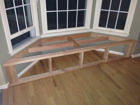 Built In Kitchen Seating Window, Window Ledge Seating, Bae Window Ideas, Corner Window Bench Seat, Low Bay Window Ideas, Window Chair Ideas, Window Seating Design, Windows Ideas Bedroom, Reading Nook Seating