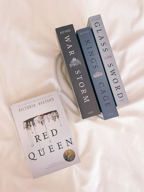 Red Queen Series Aesthetic, Red Queen Aesthetic Book, Red Queen Book Aesthetic, Quote Book Aesthetic, Red Queen Aesthetic, Red Queen Book, Victoria Aveyard Books, Red Queen Series, Aesthetic Bookstagram