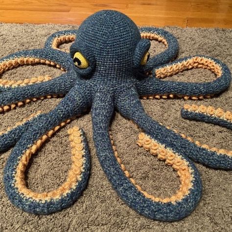 Octopus Crochet Pattern Free, Giant Crochet, Preemie Crochet, Giant Octopus, Octopus Crochet Pattern, Crocheted Jellyfish, Crochet Octopus, The Octopus, Crochet Patterns For Beginners