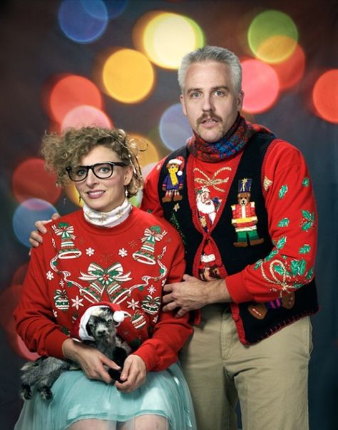 You think you've soaked in all of the awkwardness...and then you realize she has a goat on her lap. I LOVE THIS! Ugliest Christmas Sweater Ever, Doug Funnie, 24 Day Challenge, Blithe Spirit, The Maxx, Christmas Spectacular, Awkward Photos, Awkward Family Photos, Couple Christmas