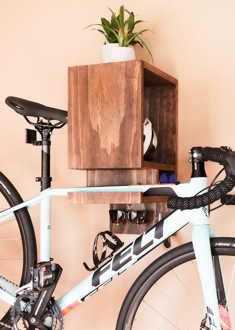 DIY Wall Mounted Bike Rack - DIY Huntress Diy Bike Storage, Bike Wall Storage, Bike Storage Ideas, Hanging Bike Rack, Rack Velo, Indoor Bike Rack, Diy Bike Rack, Recycled Bike Parts, Bike Diy