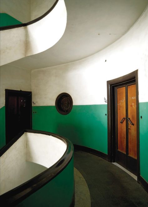 Asmara Eritrea, Stair Art, Art Deco Color, Eric Lafforgue, Streamline Moderne, Art Deco Buildings, Art Deco Architecture, Green Interiors, Interior Deco