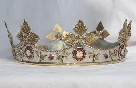 Drachensteintreasures ducal Coronet Crown, Viking Crown, Medieval Crown, Fantasy Crown, Crown Ideas, Mini Crown, Historical Jewellery, Magical Jewelry, Royal Jewels