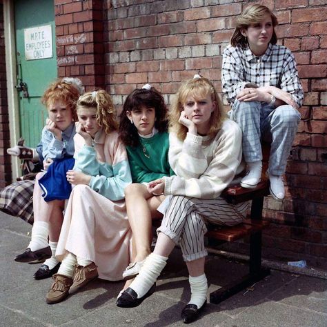 80’s Aesthetic, Ireland Aesthetic, British Culture, 80s Photos, English Fashion, 80s Vibes, New Brighton, 1980s Fashion, Black N White Images