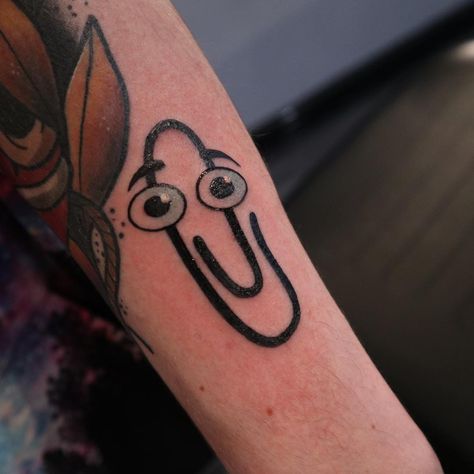 Matt Daniels on Instagram: “Never suggest getting a paperclip tattooed half way through a session... thank you so much Nathan! 😂 - @butterluxe_uk @ghostcartridges ❤️ -…” Paperclip Tattoo, Pasta Tattoo, Tattoo Sheet, Aztec Tattoo, Tattoo Meaning, Art Fantasy, School Tattoo, Nerd Stuff, Old School Tattoo