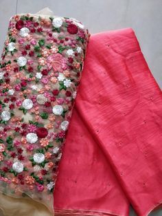 Plain Saree With Designer Blouse Simple, Plain Sarees With Designer Blouse, Heavy Blouse With Plain Saree, Plain Saree With Designer Blouse, Sarees Simple, Plain Saree With Heavy Blouse, Plain Georgette Saree, Plain Chiffon Saree, Lenin Sarees