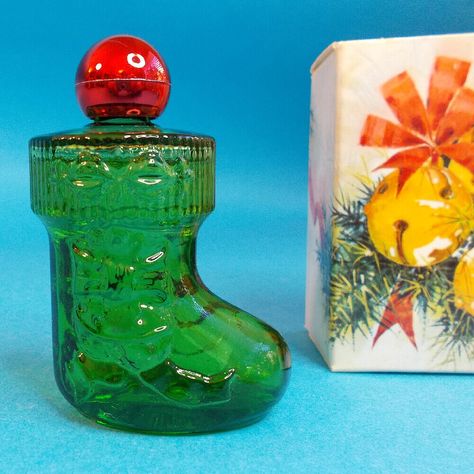 Avon Bottles, Avon Christmas, Avon Perfume Bottles, Old Perfume Bottles, 1970s Childhood, Avon Collectibles, Avon Perfume, Childhood Memories 70s, Avon Vintage