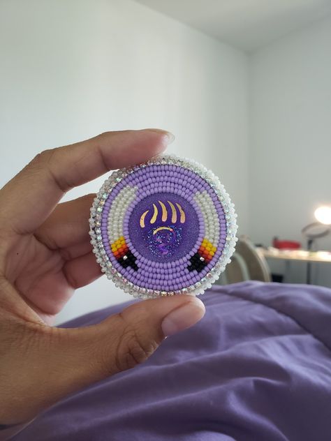 Native Beaded Cab Earrings, Oval Beaded Earrings Native, Beadwork Designs Earrings, Native Beaded Popsocket, Native American Beadwork Earrings Tutorials, Beading Earrings Native, Cabochon Beaded Earrings, Purple Beaded Earrings Native Americans, Flat Beaded Earrings