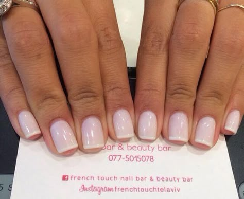 Subtle French mani Classic Nail Art, Classy Nail Art, French Manicure Designs, French Manicure Nails, Classic Nails, Gel Nail Design, Makeup Hacks, Manicures Designs, Gel Nail Designs