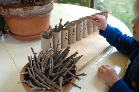 Regio Inspired Classrooms, Reggio Inspired Classrooms Toddlers, Reggio Inspired Activities, Reggio Inspired Classrooms Preschool, Abordagem Reggio Emilia, Nature Based Classroom, Nature Based Preschool, Reggio Emilia Classroom, Nature Based Learning