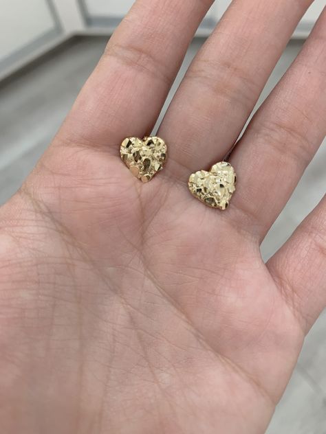 -14k cute earrings nuggets  -100 gold  -heart earrings  - cute diamond nugget style - nice push back backing - earrings are gorgeous and will shine all the time -can be worn on a daily basis. Gold Heart Nugget Earrings, Nuggets Earrings, Gold Nugget Earrings, Earrings Studs Gold, Gold Nugget Jewelry, Real Gold Earrings, Quinceanera Jewelry, Xoxo Jewelry, Nugget Earrings