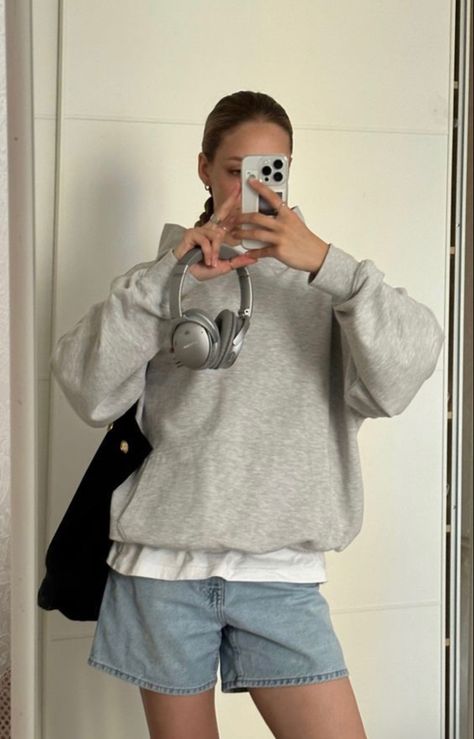 The best basic amazon hoodie! Sweatshirt And Jorts Outfit, Hoodie Outfit Inspiration, Grey Shirt Outfit Aesthetic, Light Gray Hoodie Outfit, Grey Oversized Hoodie Outfit, Hoodie And Jorts Outfit, Oversized Grey Sweatshirt Outfit, Oversized Grey Hoodie Outfit, Light Blue Jorts Outfit