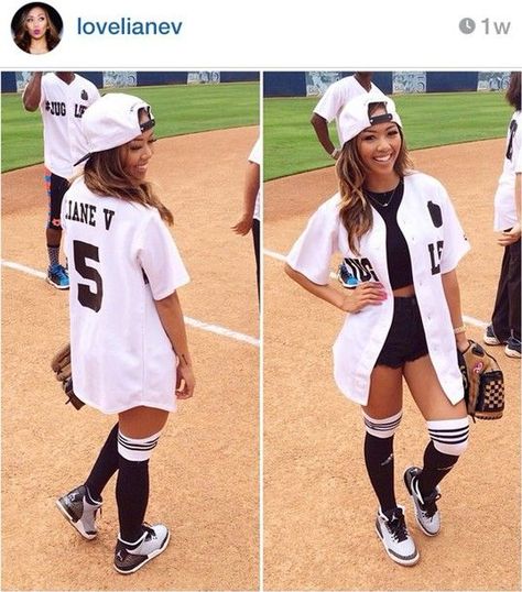 Baseball Halloween Costume, Baseball Jersey Outfit Women, Football Costume, Baseball Jersey Outfit, Baseball Costumes, Popular Halloween Costumes, Diy Kostüm, Baseball Uniforms, Halloween Costumes Friends