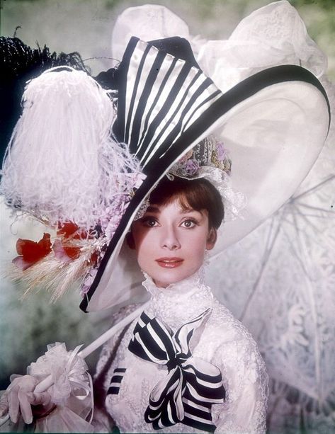 Beautiful Publicity Stills of Audrey Hepburn as Eliza Doolittle in ‘My Fair Lady’ ~ vintage everyday Hepburn Audrey, Walt Disney Studio, Colleen Atwood, Black And White Hats, Audrey Hepburn Photos, Trooping The Colour, Eliza Doolittle, Afrique Art, Famous Outfits