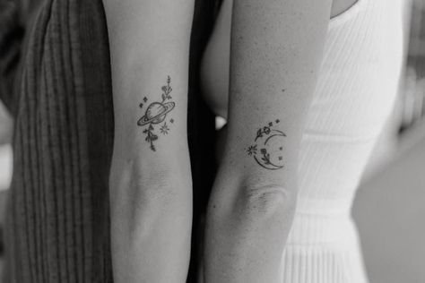 Moon Tattoo Taylor Swift, Edgy Moon Tattoo, Taylor Swift Tattoos For Friends, Sister Tattoos For 2 Taylor Swift, Space Moon Tattoo, Taylor Swift Tattoo Ideas Small Moon And Saturn, Taylor Swift Tattoos Best Friends, Moon And Saturn Tattoo Minimalist, Noon And Saturn Tattoo