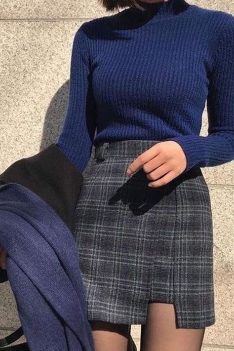 Blue Academia Aesthetic Outfit, Ravenclaw Outfit Ideas, Ravenclaw Inspired Outfits, Outfits Aesthetic Invierno, Ravenclaw Outfit Aesthetic, Harry Potter Outfit Ideas, Ideas For Winter Outfits, Verano Aesthetic, Invierno Aesthetic