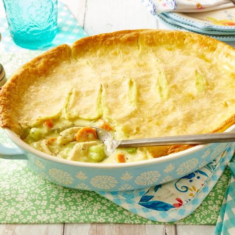 classic pot pie recipe Chicken Potpie, Cheddar Chicken, Pot Pies Recipes, Pioneer Woman Recipes, Chicken Pot Pie Recipes, Chicken Pot, Chicken Pot Pie, Taste Of Home, Pot Pie