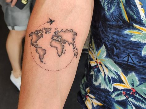 Airplane Around The World Tattoo, Airplane And World Tattoo, Tattoo World Travel, Travel Tatoos Woman, World Peace Tattoo, Small Tattoos Travel, World Map Tattoo Design, World Tattoos For Women, World Tattoo Design