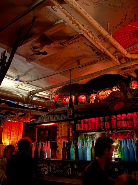 Sake Bar Decibel | Pintrest: @icenhowema #nyc #nycbars #red #japanese #japanesebar #nycspots #nycreccomendations #japaneseaesthetic #japanesedesign #akira #speakeasy #barinspo #newyorkcity #nycrestaurants Japanese Bar Aesthetic, Japanese Speakeasy, Futuristic Bar, Persona Game, Japanese Restaurant Interior, Easy Bar, Sake Bar, Japanese Bar, Ramen Bar