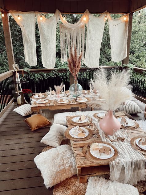 Boho Western Party, Experiential Dining, Bohemian Backyard Party, Wedding Rugs, Ibiza 2024, Earth Kitchen, Bohemian Birthday Party, Boho Garden Party, Bohemian Birthday