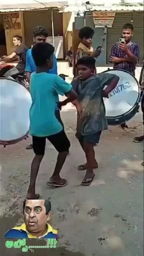 Funny dance with childhood friends 😂😂🤣 Ballet Instagram, Tiktok Art, Funny Dancing Gif, Art Ballet, Funny Dance, Latest Funny Videos, Funny Blogs, Latest Funny Jokes, Funny Prank Videos