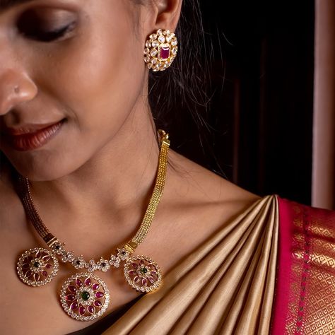 Handcrafted Red Stones Necklace Set ~ South India Jewels Red Stone Necklace Gold Indian, Ruby Stone Necklace, Kemp Jewellery, Antique Necklace Set, Red Stone Necklace, 22 Carat Gold Jewellery, Bridal Diamond Necklace, Jewelry Traditional, Black Beads Mangalsutra Design