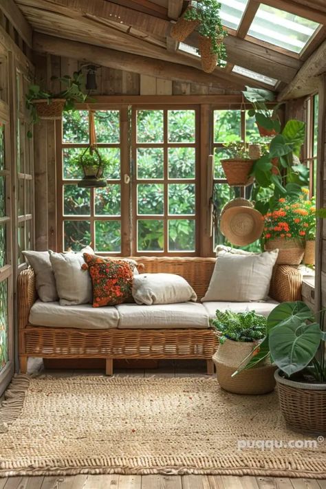 Small Sunroom Ideas for a Stylish Home - Puqqu Small Conservatory Ideas Interior Design, Entryway Sunroom, Tiny Sunroom, Small Conservatory Ideas, Indoor Sunroom Ideas, Small Sunroom Ideas, Cottage Sunroom, Neutral Decorating, Small Conservatory