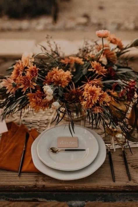 Boho Wedding Theme, Burnt Orange Weddings, Beautiful Desert, Wedding Color Trends, Tub Time, Desert Elopement, Tablescape Inspiration, Fall Wedding Centerpieces, Fall Weddings