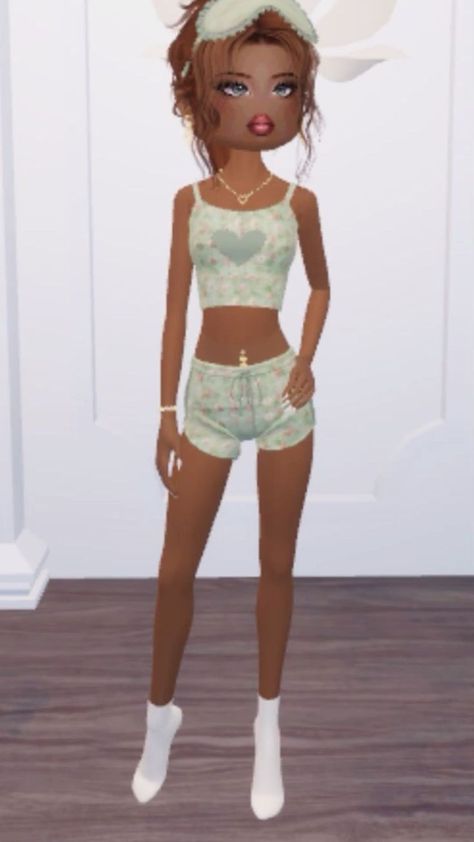 Going To Sleep Outfit, Going To Sleep Dress To Impress, Roblox Royale High Outfits, Cute Pijamas, Greek Style Dress, Fashion History Books, Code Aesthetic, Sleep Outfit, Game Cute