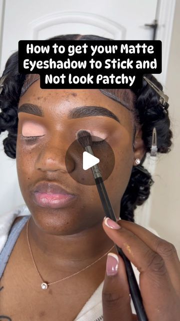 Jessica Haynes on Instagram: "This Hack just solved a problem I’ve had for years! 🙌🏾😃 Learn my technique & Join us tonight for @makeupbyjessbeatcampacademy Virtual Makeup Class at 7pm CST on zoom!! I can’t wait to teach more looks, techniques & advice of becoming a successful makeup artist!! Class is beginner friendly! Click the link in my bio or DM me JOIN to sign up! Mentorship’s are $30 a month for 8 interactive classes! 🥰 #makeupbyjess #makeuphack #softglam Product used: @nyxcosmetics Glitter Primer (linked in bio)" Makeup Artist Bio Instagram, Successful Makeup Artist, Virtual Makeup, Soft G, Makeup Class, Artist Bio, Matte Eyeshadow, Instagram Bio, Soft Natural