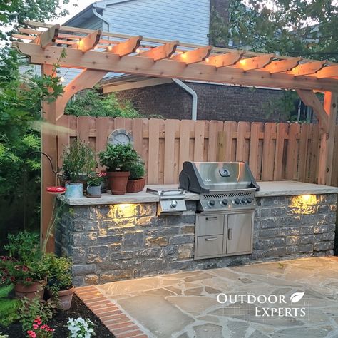 Stone Patio With Outdoor Kitchen, Outdoor Stone Kitchen Ideas, Outdoor Kitchen Along Fence, Side Yard Outdoor Kitchen, Back Patio Grilling Area, Outdoor Bbq Area Brick, Pergola With Grill Area, Pergola Grilling Area, Stone Grill Outdoor