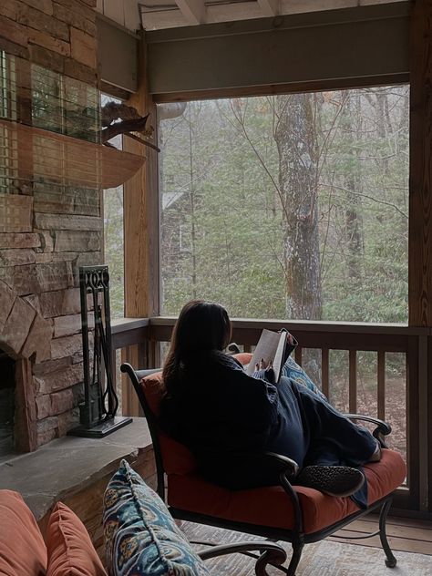 Reading, North Carolina, Mountains Reading In Mountains Aesthetic, North Carolina In The Fall, Fall North Carolina, North Carolina Countryside, North Carolina Mountain Homes, North Carolina Mountains Aesthetic, Asheville North Carolina Aesthetic, Smokey Mountains Aesthetic, Asheville Nc Aesthetic