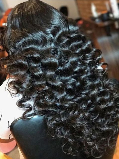 Wigs Hairstyles, Brazilian Loose Wave, Curly Weave Hairstyles, Loose Waves Hair, Spiral Curls, Pelo Afro, Short Hair Wigs, Black Curly Hair, Instagram Beauty