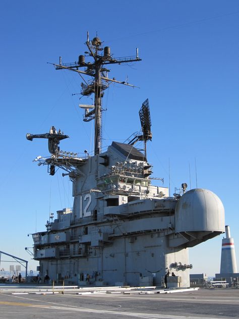 Uss Hornet, Aircraft Carriers, Mechanical Parts, Flight Deck, Navy Ships, Aircraft Carrier, Hornet, Us Navy, Northern California